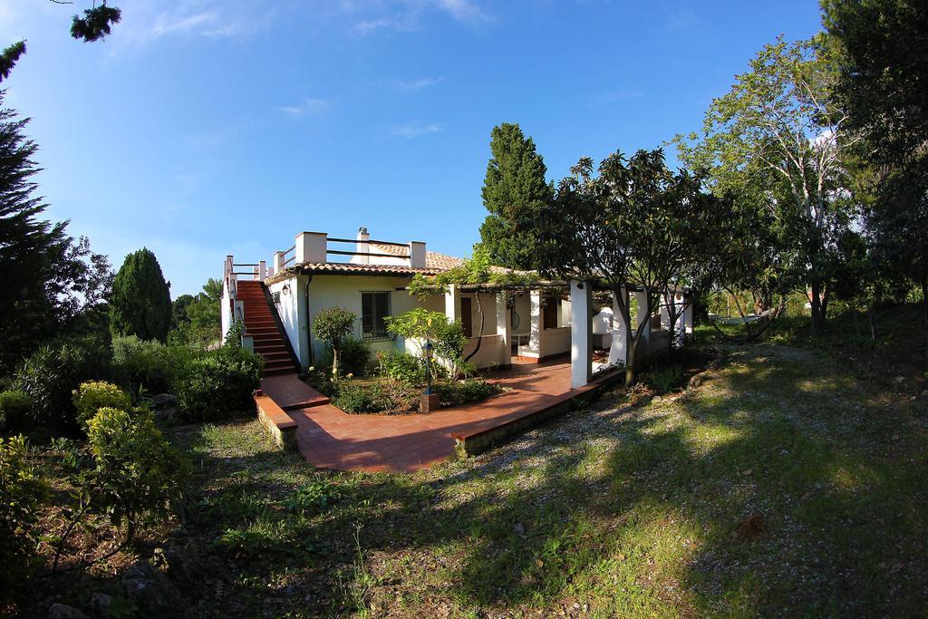 Tenuta Conte Ruggero Santa Domenica  Exterior foto